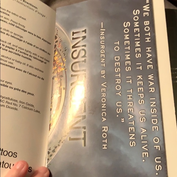 Divergent and insurgent book series Veronica Roth - Picture 4 of 5